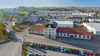 CLAAS Bad Saulgau kann in der Corona Krise ohne Produktionsaussetzung durchproduzieren. Dabei steht der Schutz der Gesundheit der Belegschaft stets im Vordergrund. -